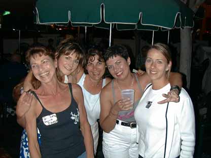 51 Girls Singing 5L1.jpg (23291 bytes)