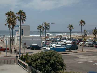 Beach from Qwiigs 3 5 L1.JPG (21195 bytes)