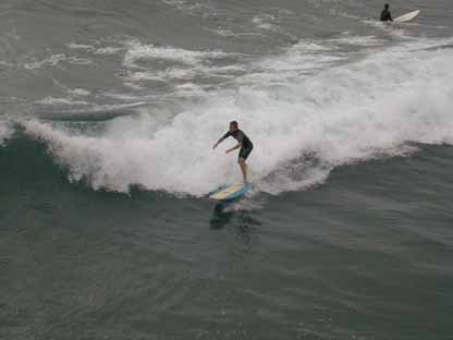 Crystal Pier Surfer L1.JPG (12020 bytes)