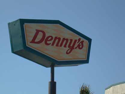 Denny's Sign L1.JPG (10205 bytes)