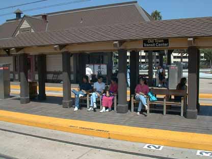 Trolly Station Old Town 5L1.JPG (23348 bytes)