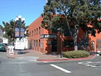 20 Antiques Fifth at J.jpg (23461 bytes)