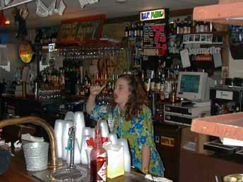 Bar Tender 4L1.JPG (22036 bytes)