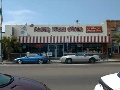 Filippis Pizza Grotto 2 L1.JPG (18657 bytes)