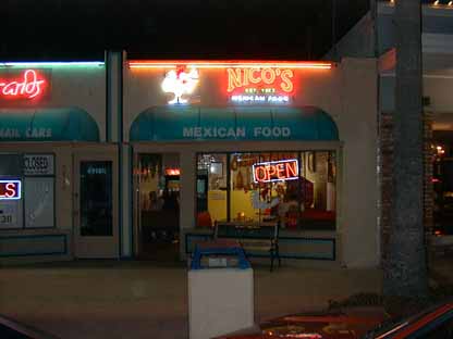 Nico's at Night L1.JPG (16423 bytes)