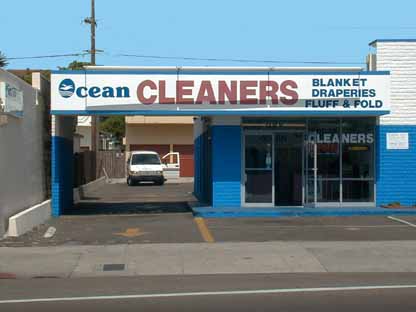 Ocean Cleaners 5L1.JPG (19274 bytes)