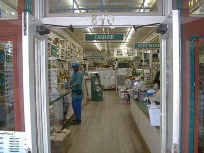 San Diego Hardware Inside 5L1.JPG (24587 bytes)