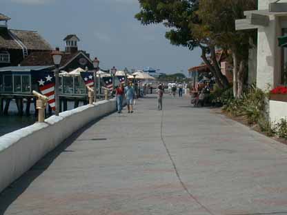 Seaport Village Walkway 1 5L1.JPG (17877 bytes)