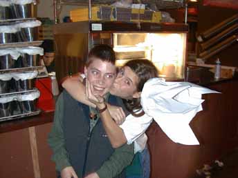 Weisel Gets Kissed 4L1.JPG (17284 bytes)