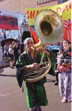 1D 11 Tuba Player L1.jpg (23795 bytes)